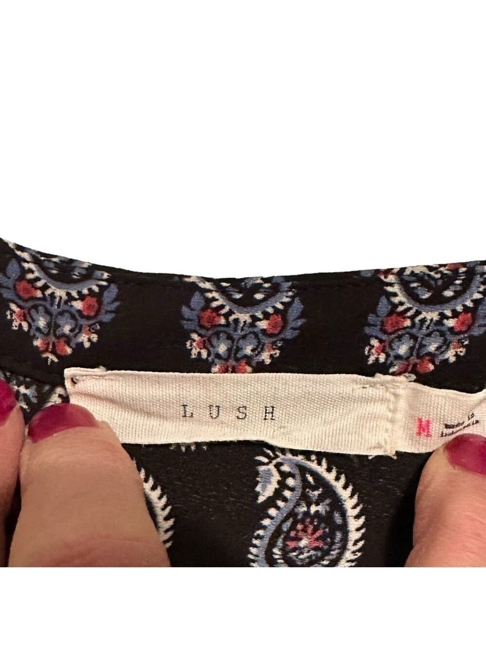 Lush Paisley Summer Sheer Blouse Womens Medium Black, Blue, Red Long Sleeves - Picture 14 of 16